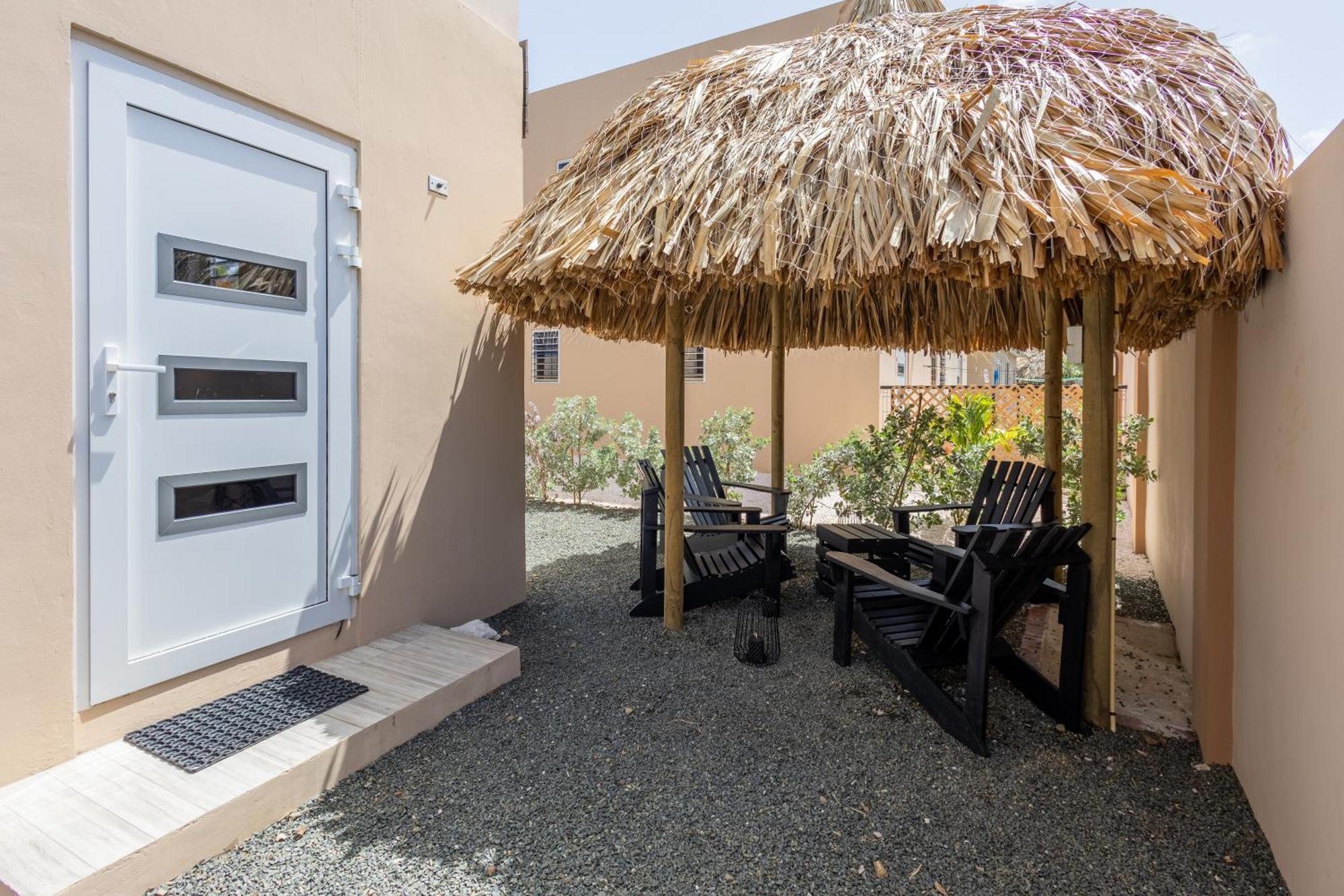 Av Curacao - Centrally Located Spacious Apartment Вилемстад Екстериор снимка