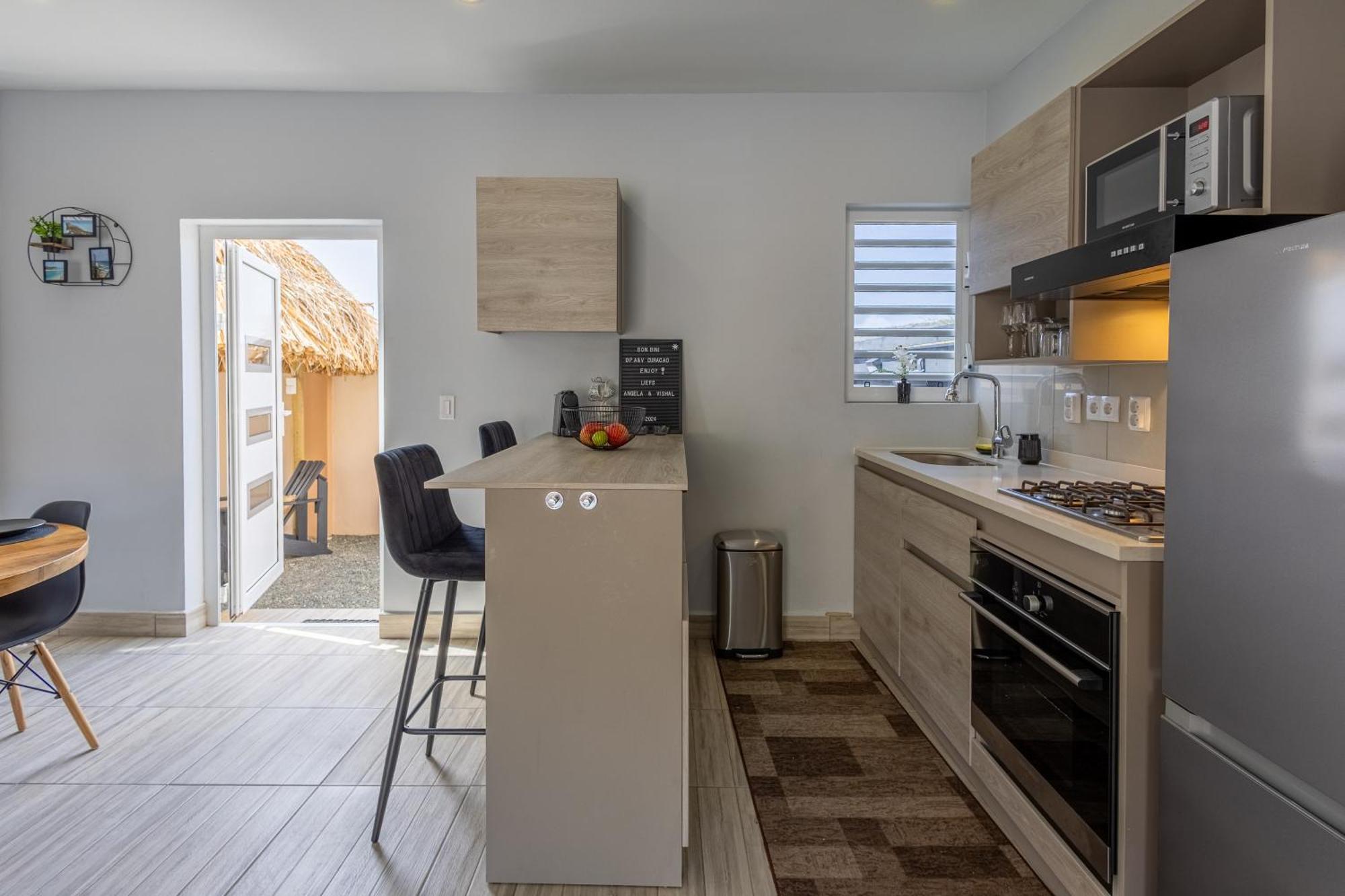 Av Curacao - Centrally Located Spacious Apartment Вилемстад Екстериор снимка