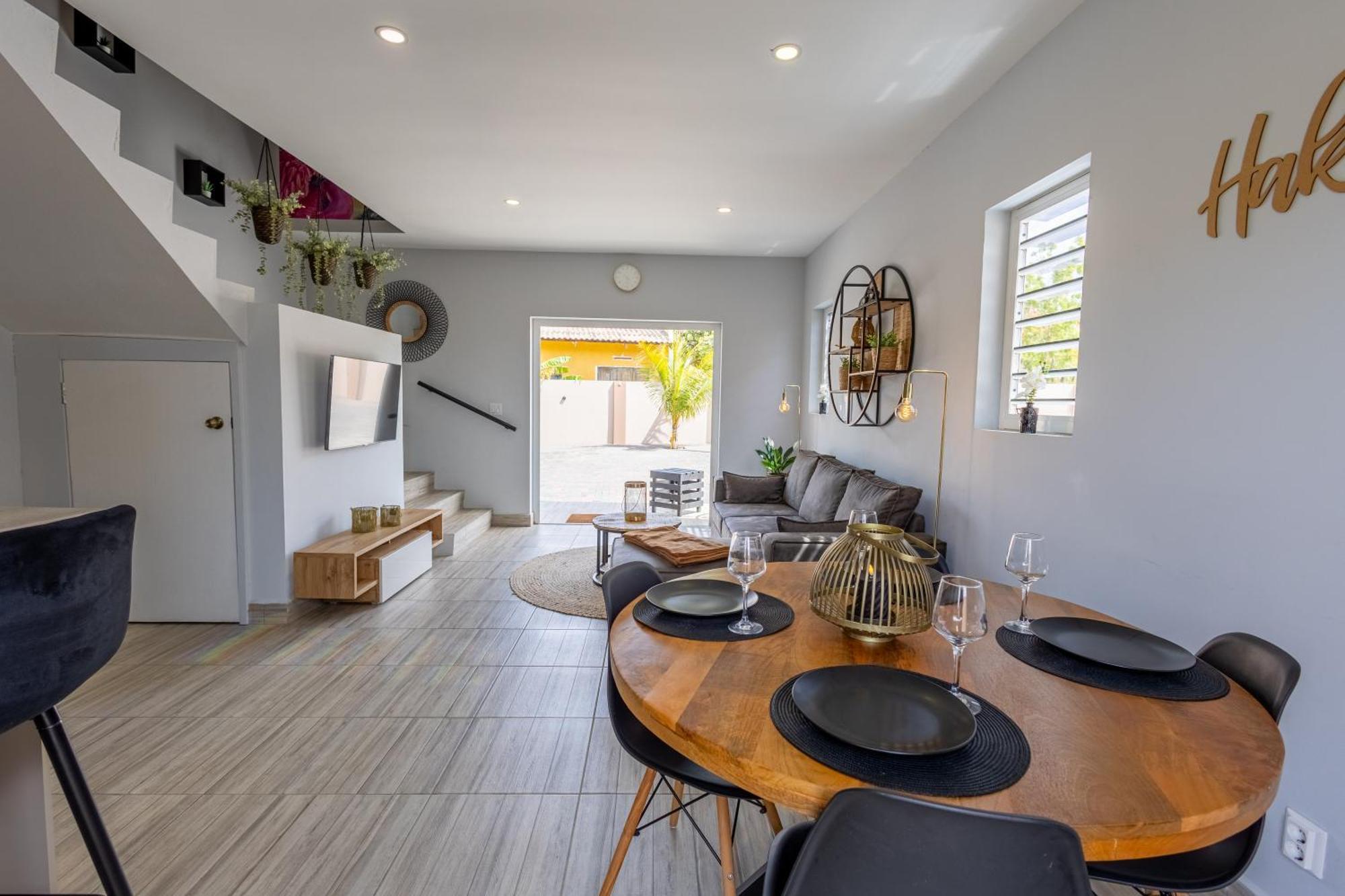 Av Curacao - Centrally Located Spacious Apartment Вилемстад Екстериор снимка
