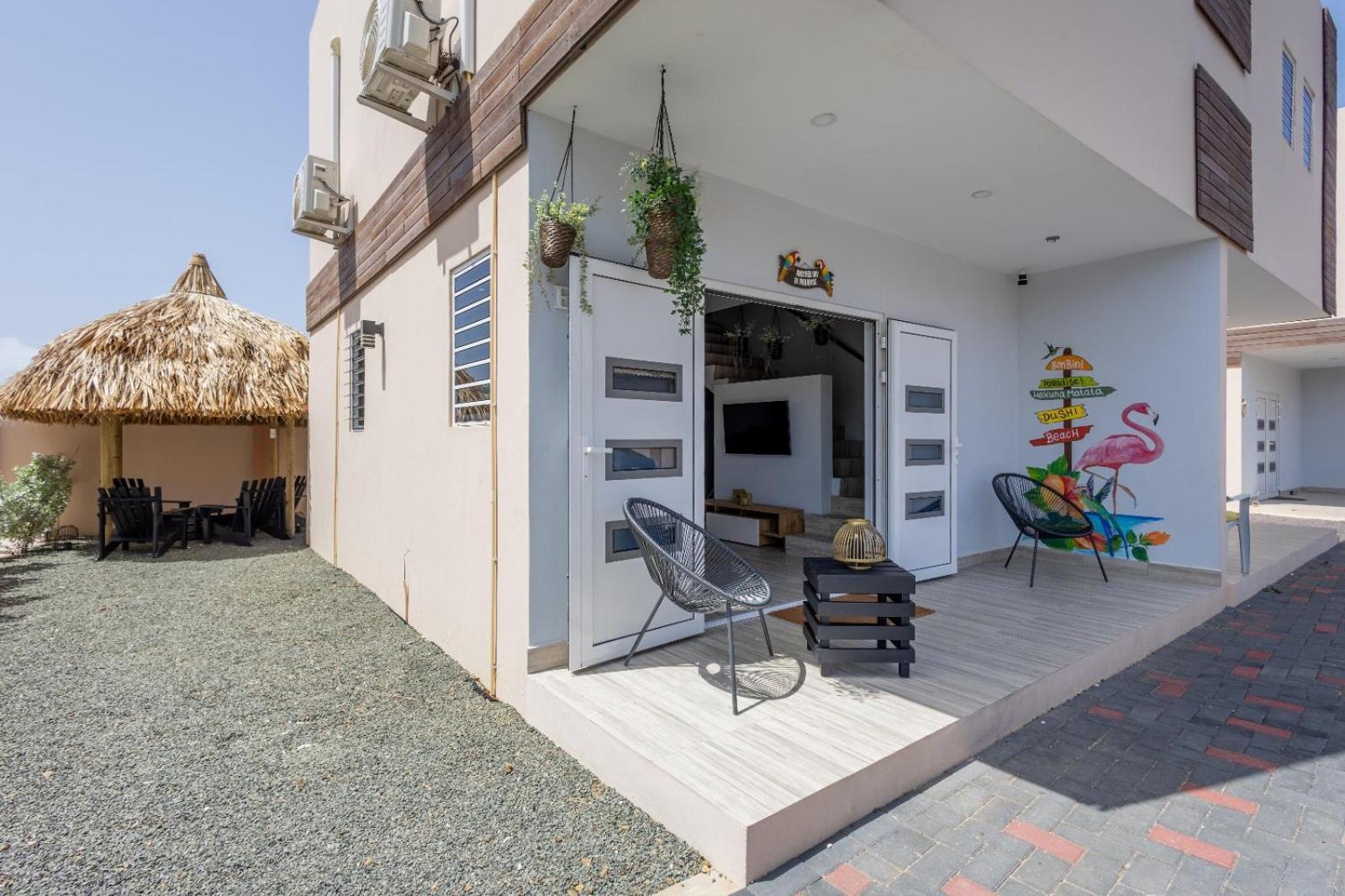 Av Curacao - Centrally Located Spacious Apartment Вилемстад Екстериор снимка