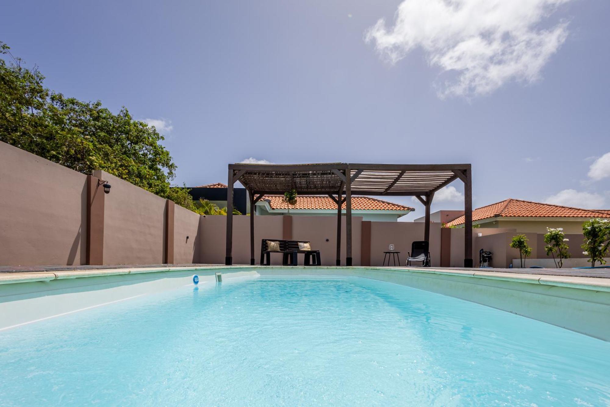 Av Curacao - Centrally Located Spacious Apartment Вилемстад Екстериор снимка