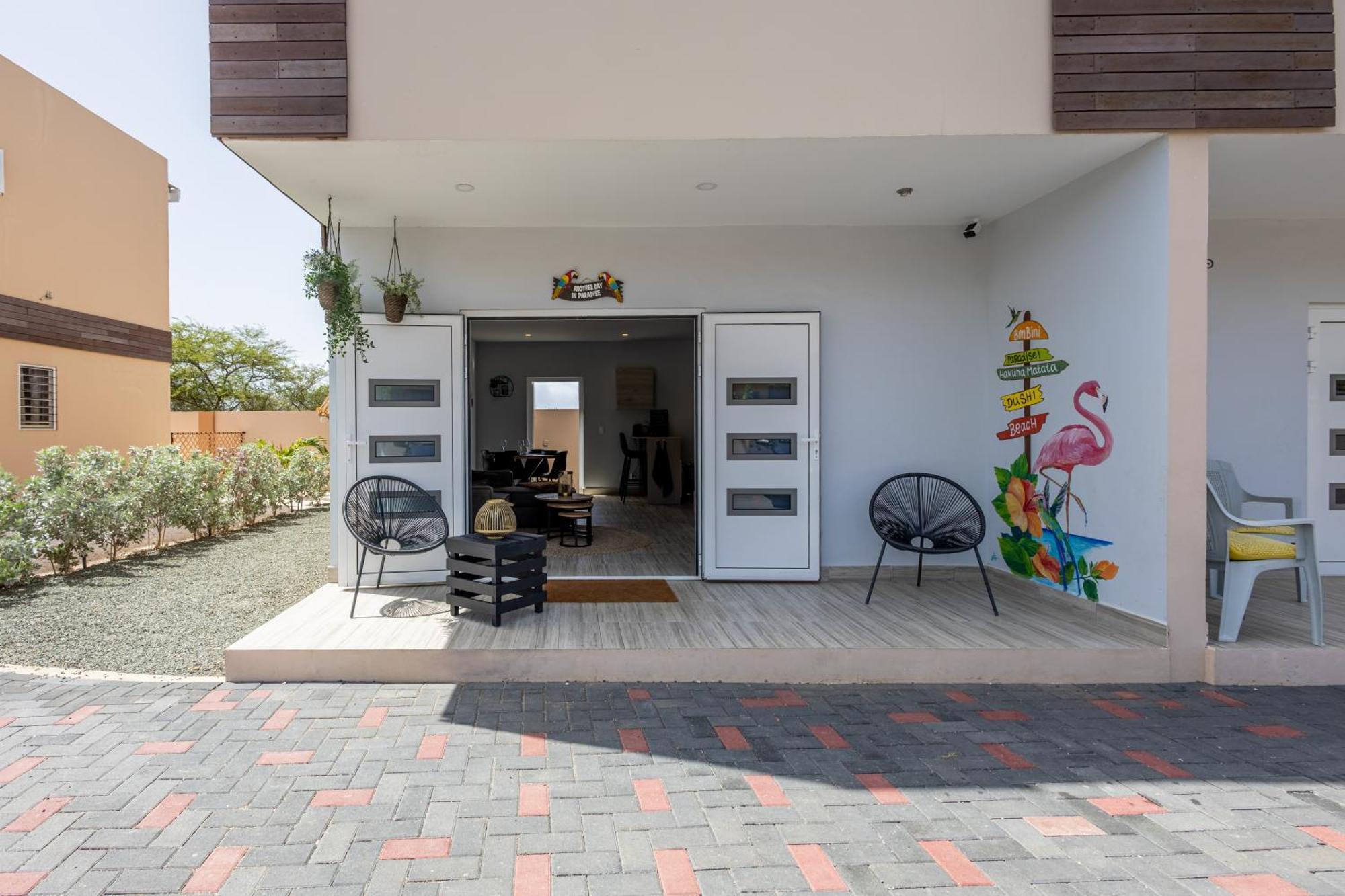 Av Curacao - Centrally Located Spacious Apartment Вилемстад Екстериор снимка